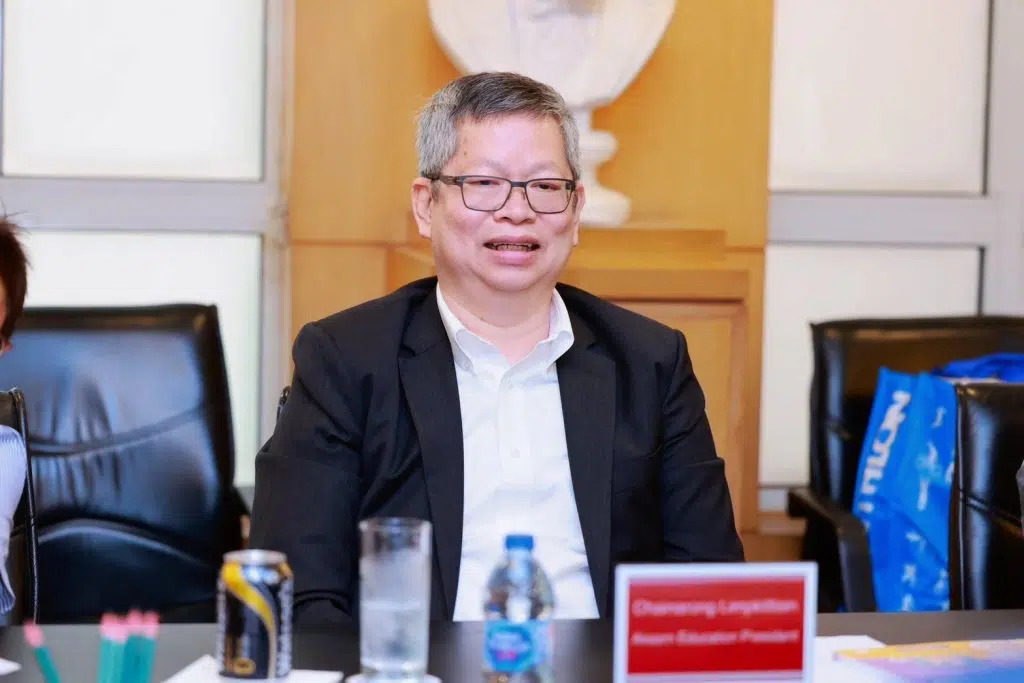 อักษรยกระดับการเรียนรู้สู่มาตรฐานสากล ต่อยอดความสำเร็จหนังสือเรียนภาษาจีนจากประถมฯ สู่ระดับมัธยมศึกษา